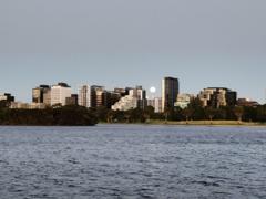 Melbourne Sunset with huge mo…